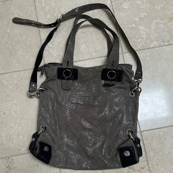 B. MAKOWSKY LEATHER HOBO FOLDING SATCHEL SHOULDER TOTE BAG GRAY SHIMMER PURSE - Picture 2 of 10